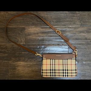 Burberry Horseferry Check Peyton Crossbody